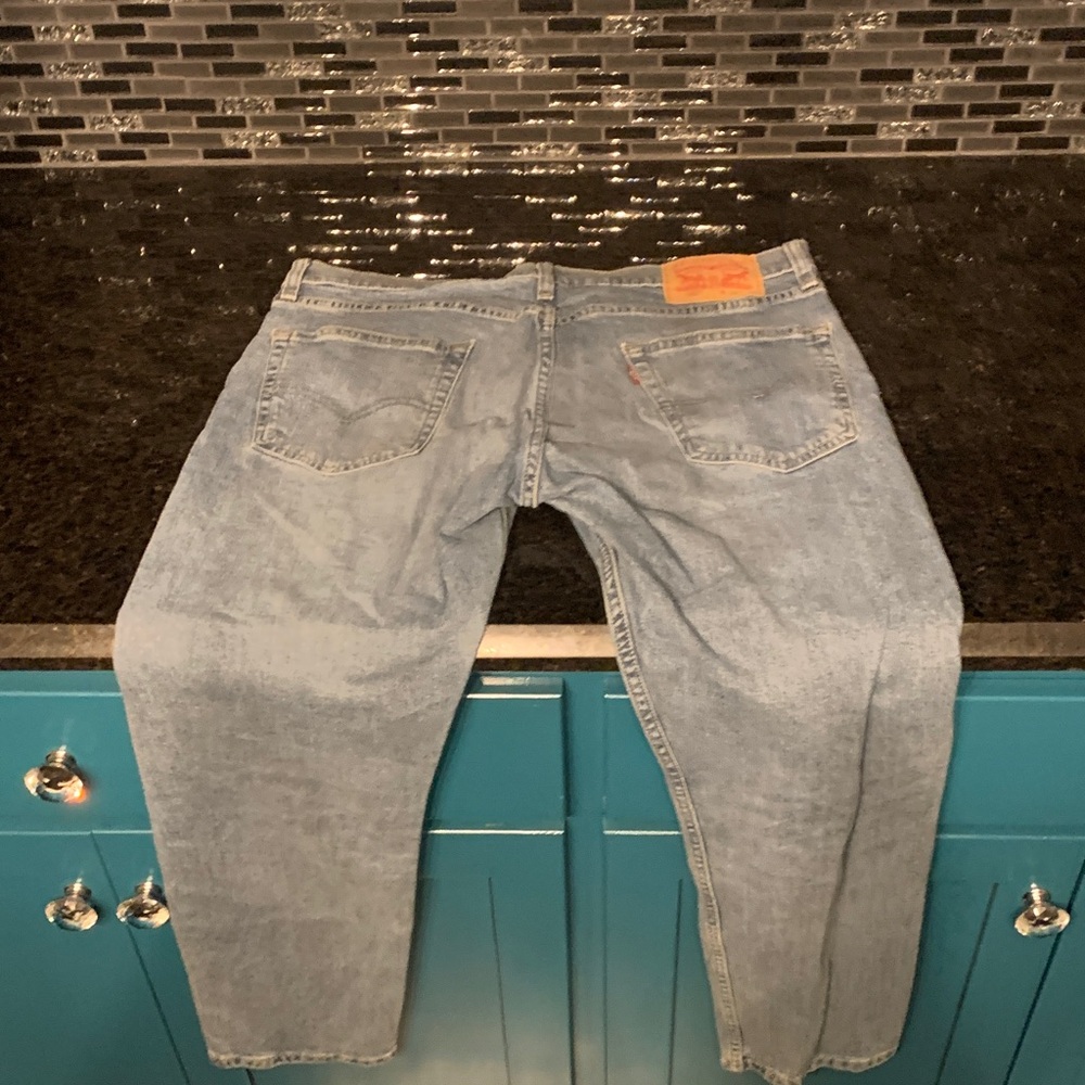 Men's LightLevis 502  Blue Jeans